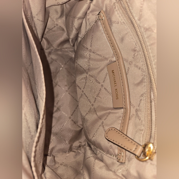 Michael Kors Mindy MD Leather Backpack Pre-owned main image 8